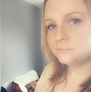 Meet your Posher, Dana